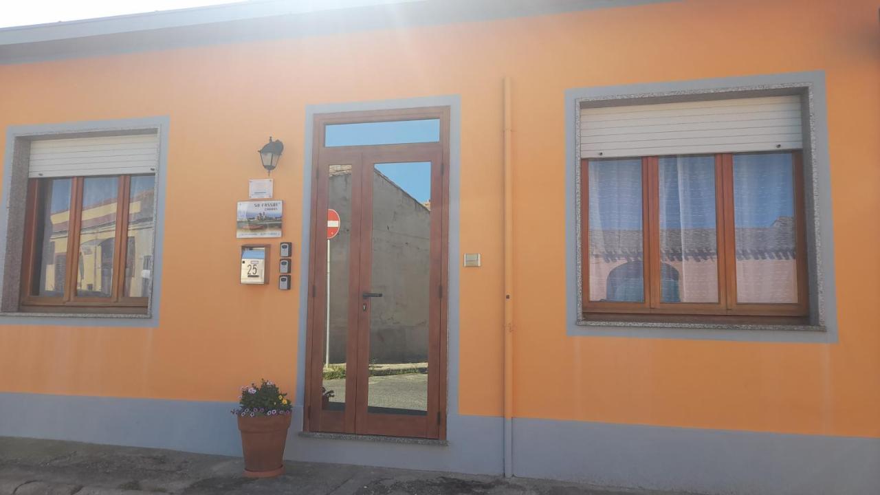 Bed and Breakfast Su Fassoi Cabras Exterior foto